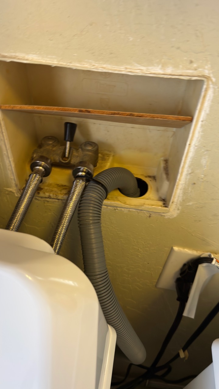 GE washer drain hose and overflowing clogged standpipe diagnosed in Livermore CA
